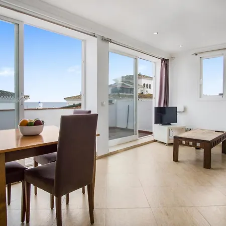 Duquesa Harbour Club Aparthotel 4*