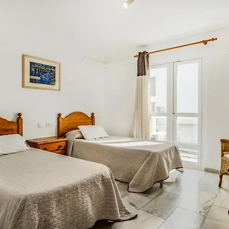 Duquesa Harbour Club Aparthotel 4*
