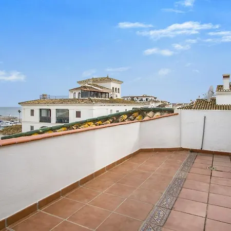 Duquesa Harbour Club 4*