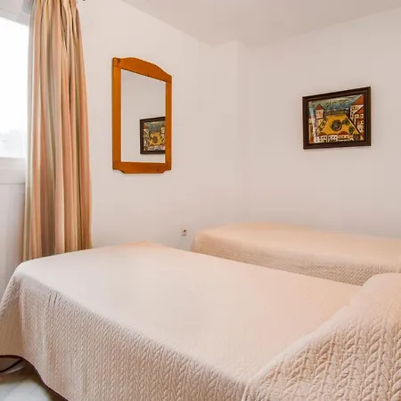 Duquesa Harbour Club 2*