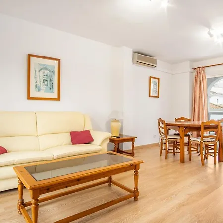 Aparthotel Duquesa Harbour Club 2*