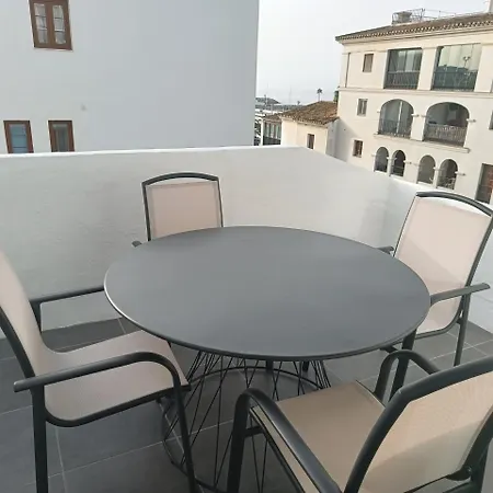 Duquesa Harbour Club Aparthotel 2*