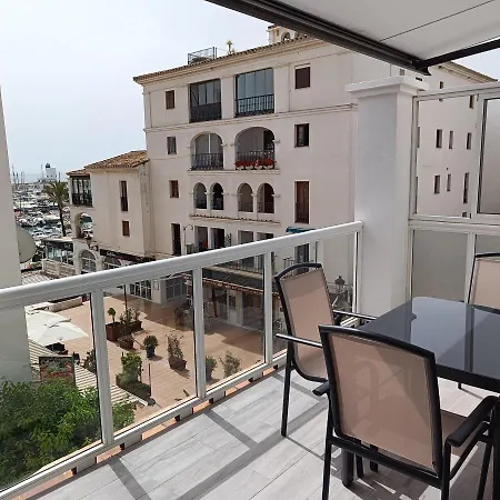 Duquesa Harbour Club Lejlighedshotel